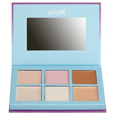 For a dazzling glow, get your hands on this flattering illuminating palette.