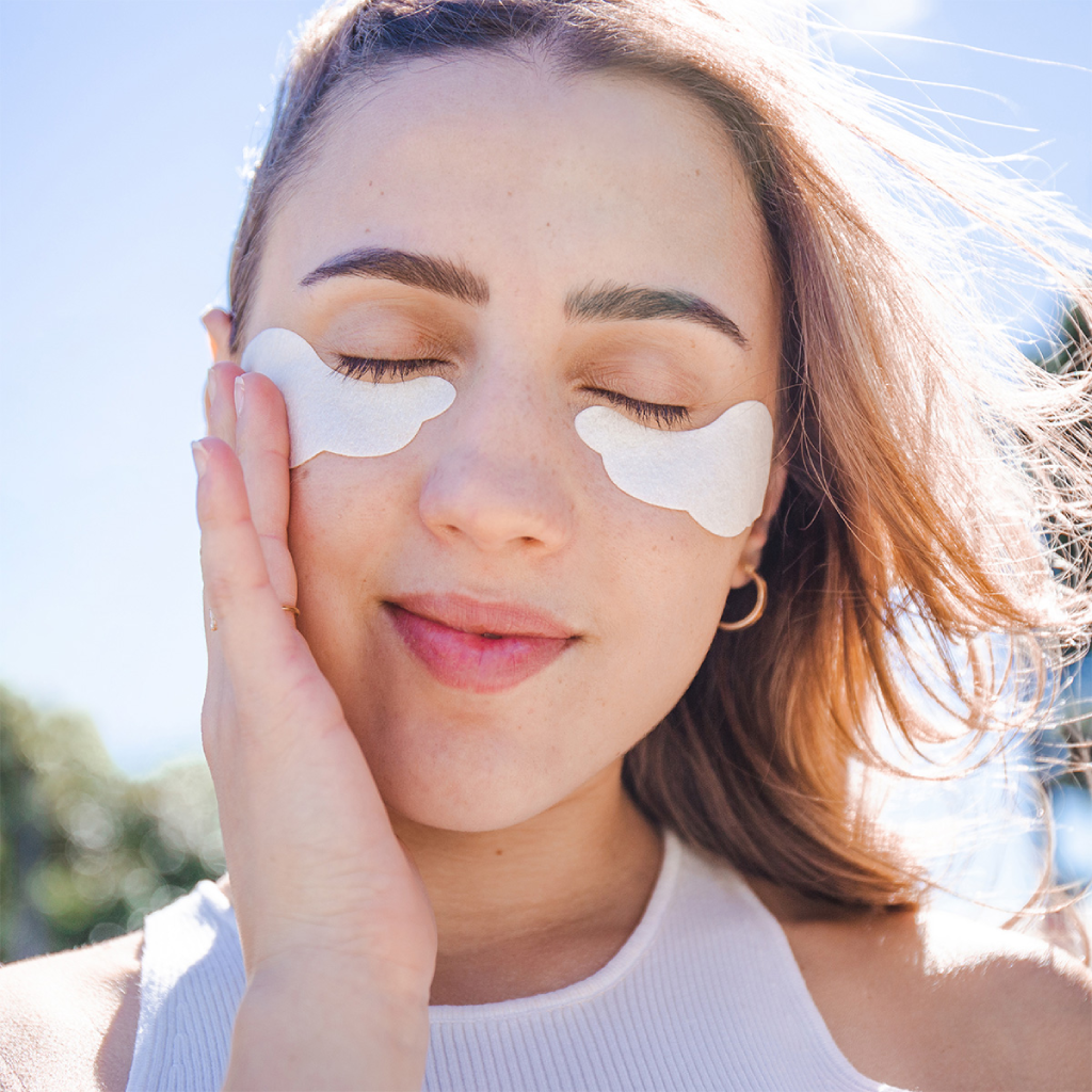 Aceology Hydro Glow & Vitalising Retinol Eye Mask NZ Adore Beauty