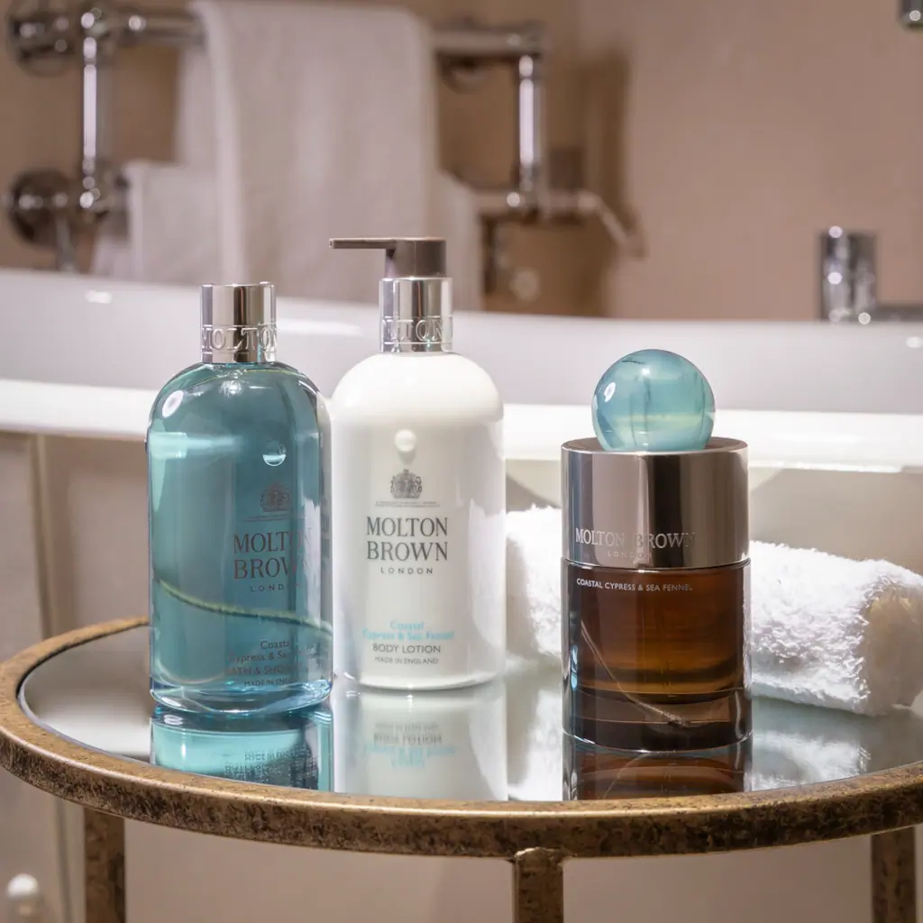 Molton Brown Coastal Cypress & Sea Fennel Body Wash 300ml