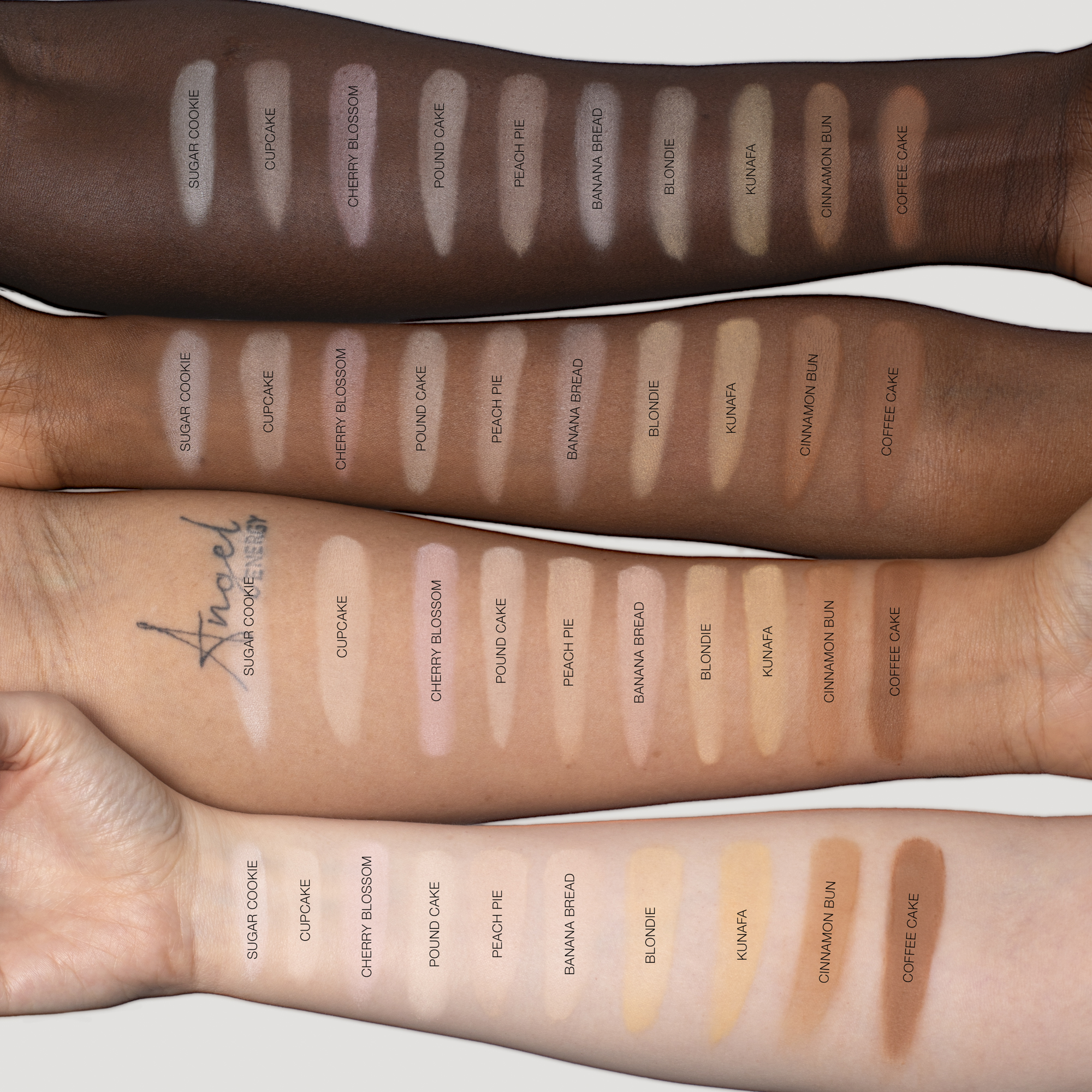 Huda Beauty Easy Bake Loose Powder