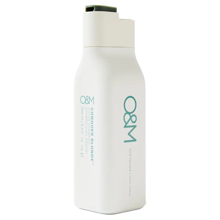 O&M Conquer Blonde Shampoo 250ml