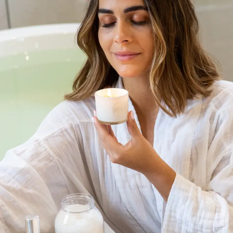 IKOU Nurture Eco-Luxury Candle Small