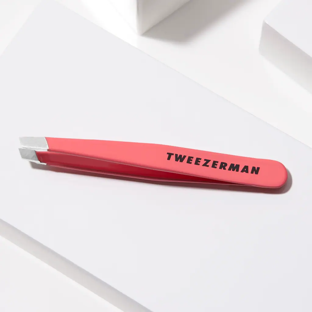 Tweezerman Mini Slant Tweezer - Geranium