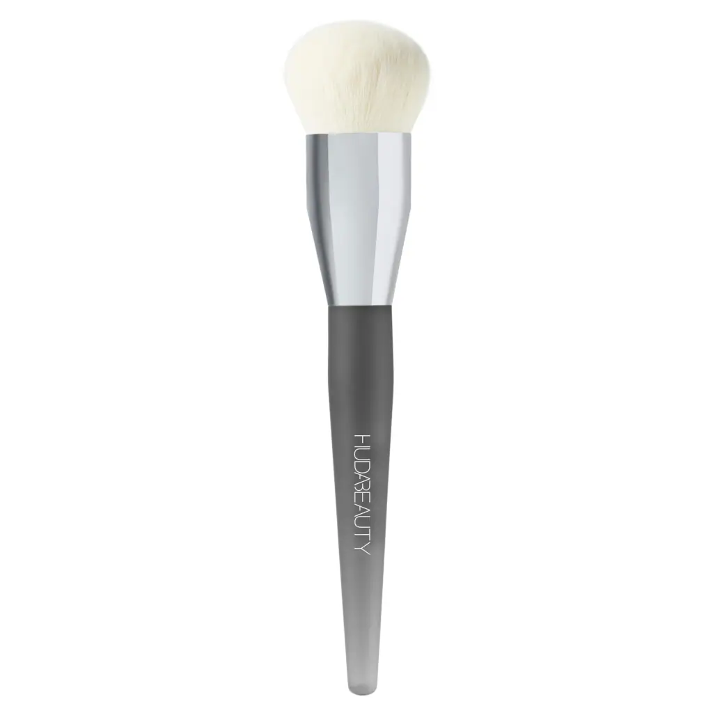 Huda Beauty Easy Blur Foundation Brush