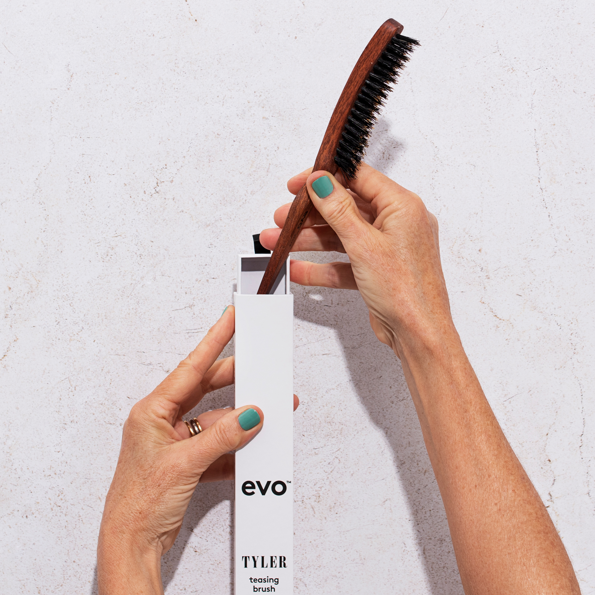 evo Tyler Boar Bristle Teasing Brush