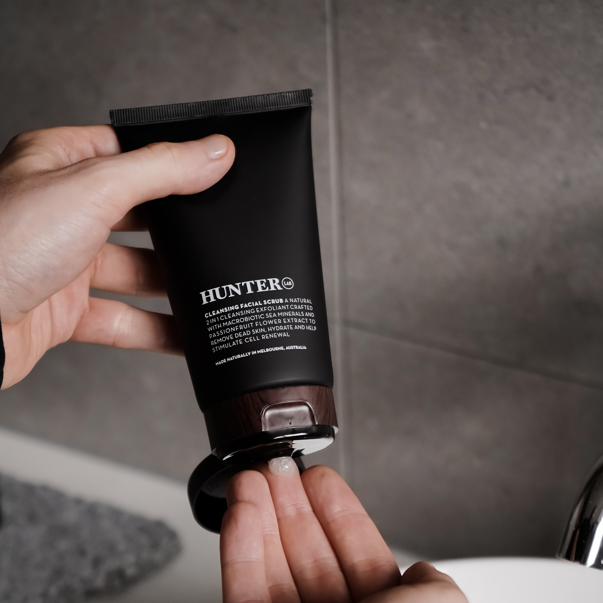 Hunter Lab Cleansing Facial Scrub 150ml