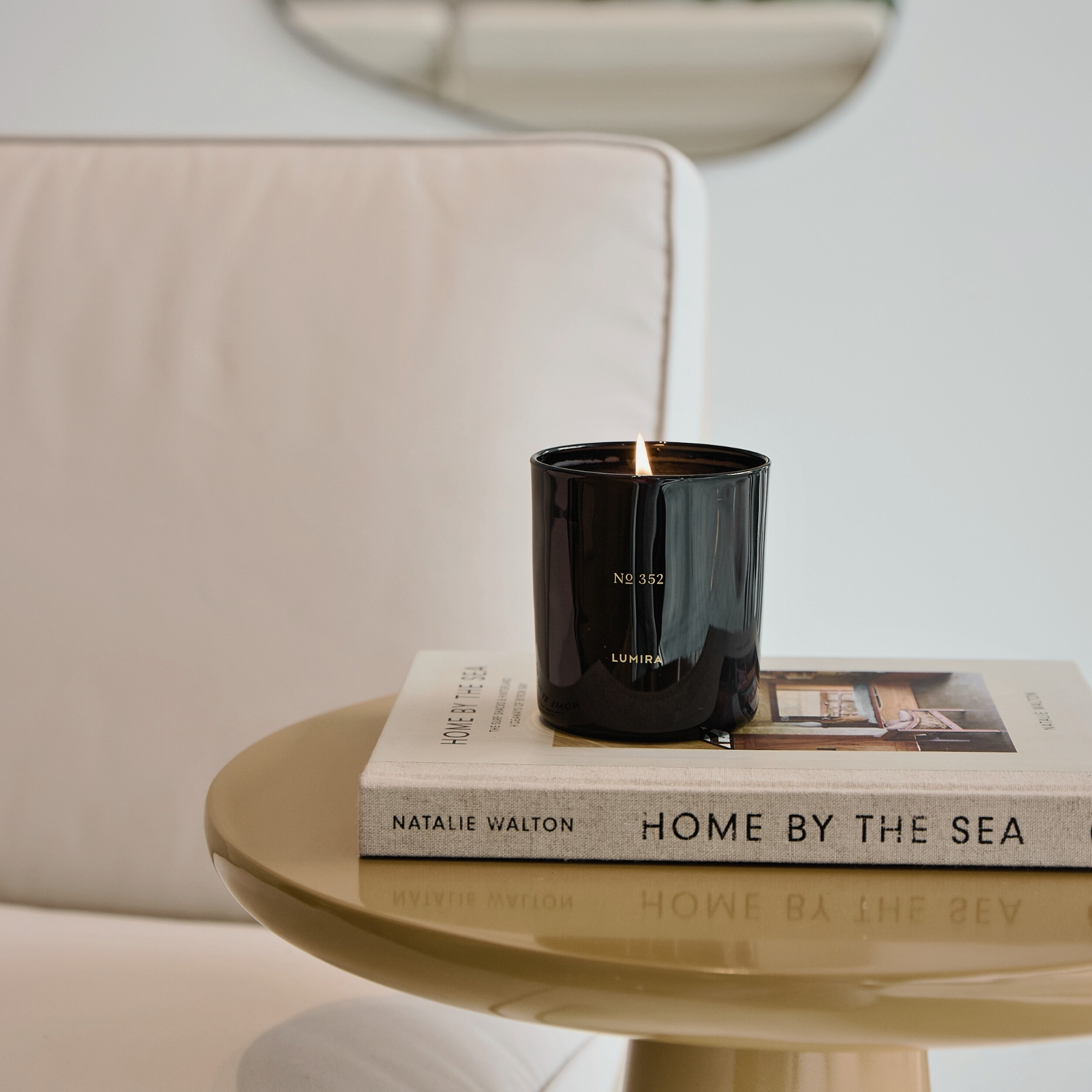 Lumira Glass Candle - No352 Leather & Cedar Large