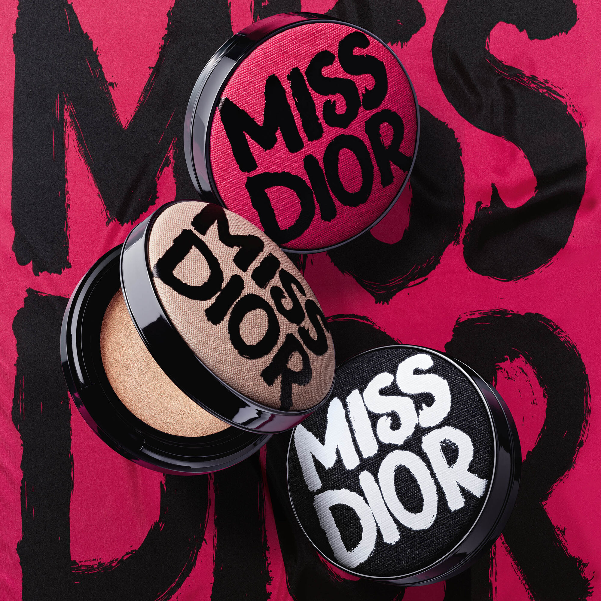 DIOR Forever Cushion Case Beige