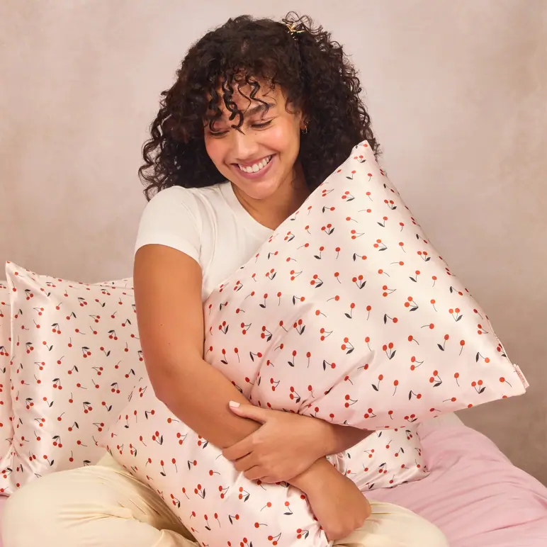 Kitsch Standard Satin Pillowcase - Cherry Print