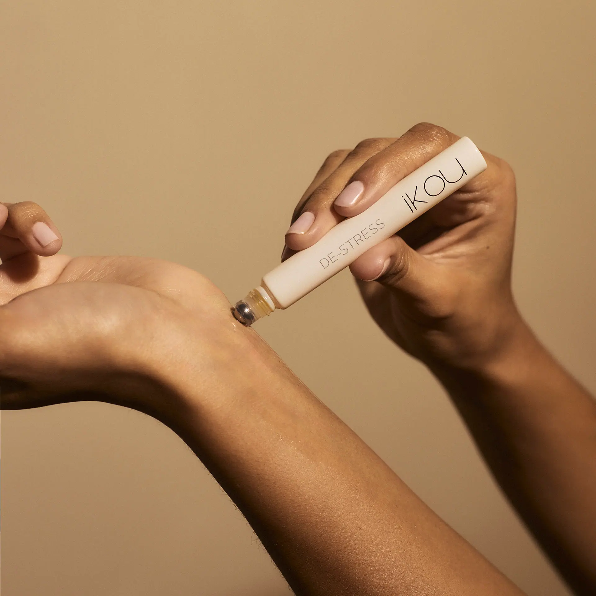 IKOU Aromatherapy Roll-On De-Stress